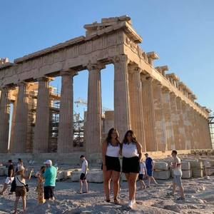 Meet your Posher, Eleni